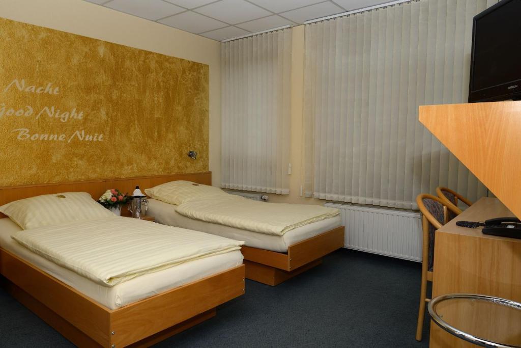 Hotel Alberga Mettmann Habitación foto